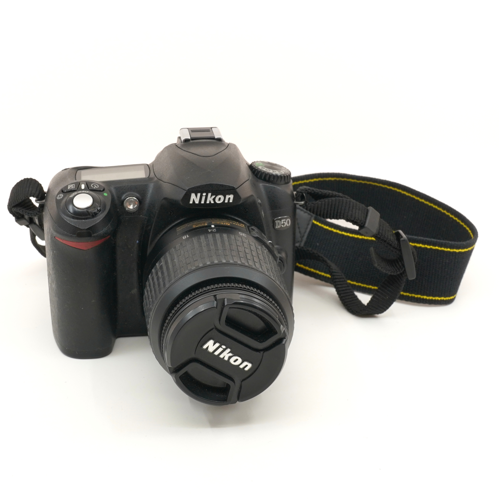 Kamerahus och objektiv Nikon ur funktion