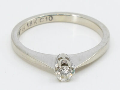 Ring Vitguld 18K med diamant 1xca0,11ct
