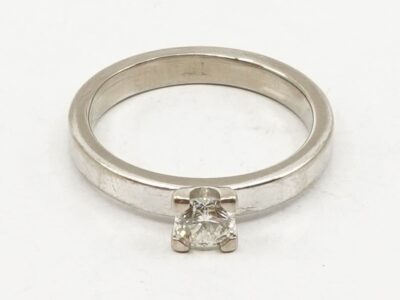 Ring Vitguld 18K