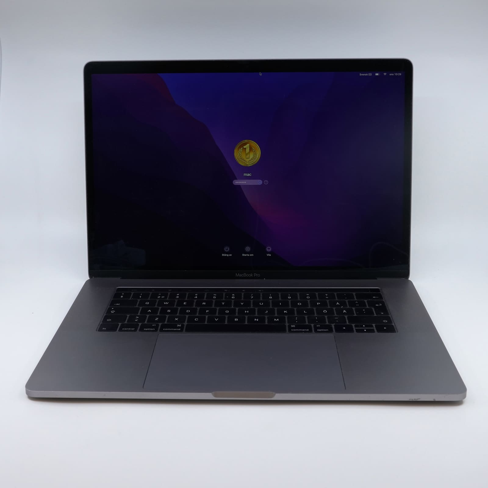 Dator Apple macbook pro 2017 modell:A1707 16Gb RAM core i7 256SSD