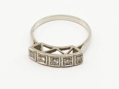 Ring Vitguld 18K 2,8