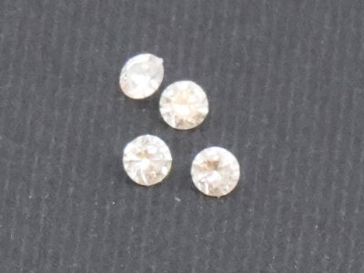 Diamanter 4xca0,06ct