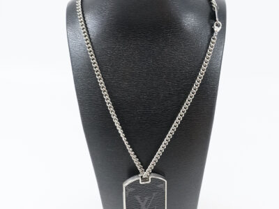 Halskedja Louis Vuitton Canvas Eclipse Plate Necklace Längd 66cm Bredd 3mm