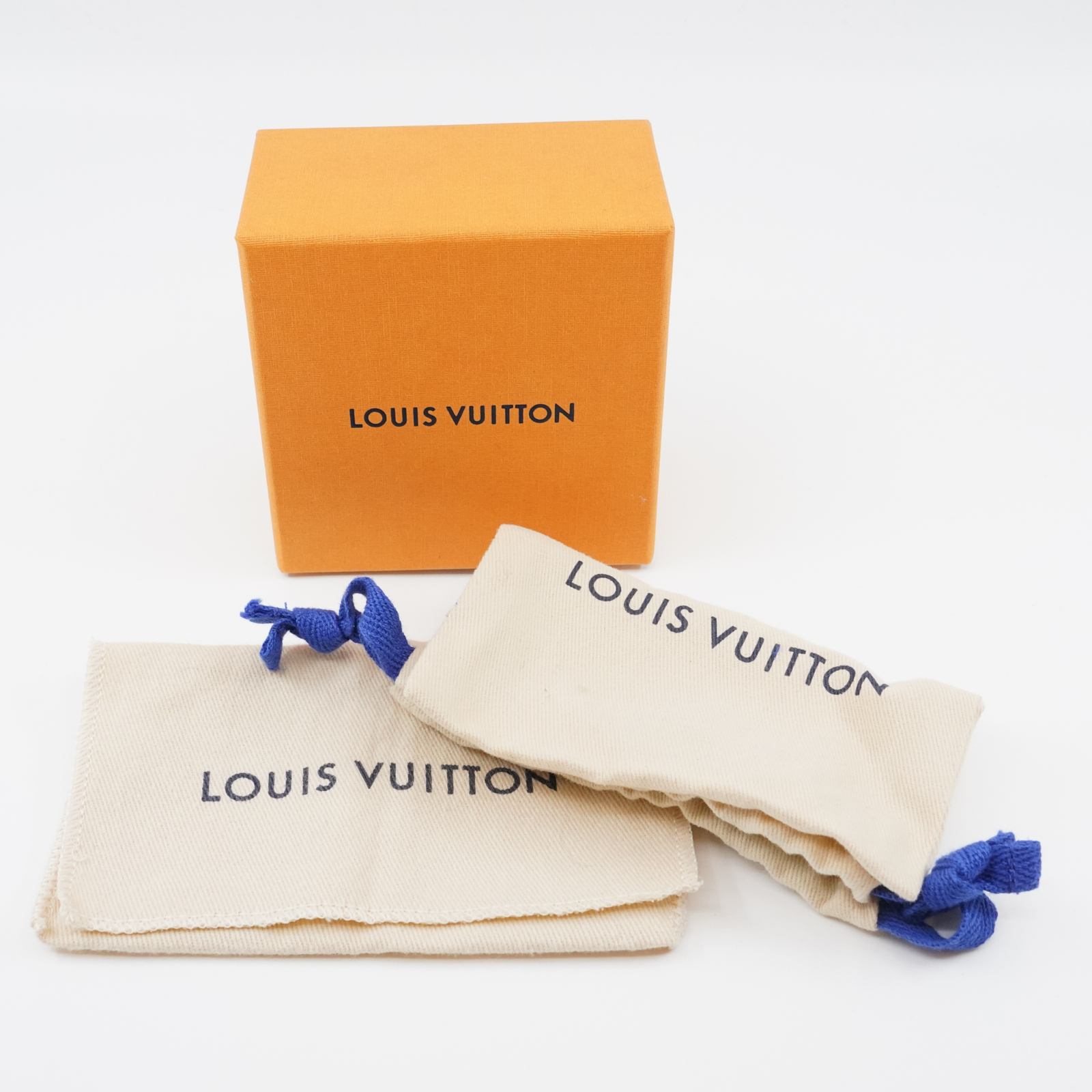 Halskedja Louis Vuitton Canvas Eclipse Plate Necklace Längd 66cm Bredd 3mm