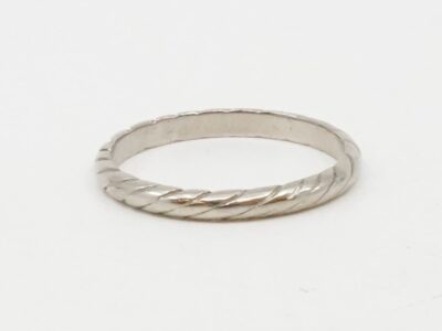 Ring Vitguld 18K 2,3g Ø17¼