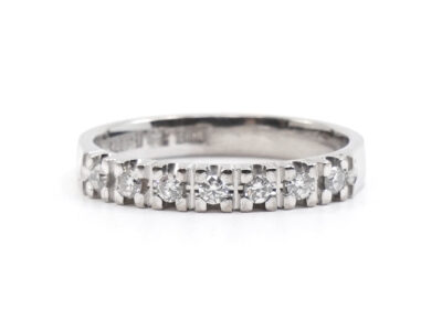 Ring Vitguld 18K med diamanter