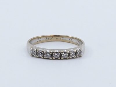 Ring Vitguld 18K 2,2g Ø15,75 Med diamanter 7xca0,02ct