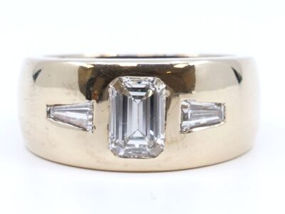 Ring Guld 18K med diamanter totalt 1,54ct