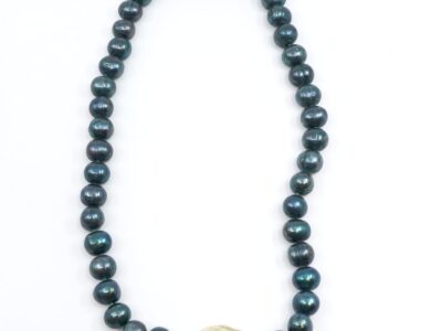 Pärlcollier färgade odlade
