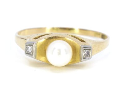 Ring Guld med odlad pärla & diamanter