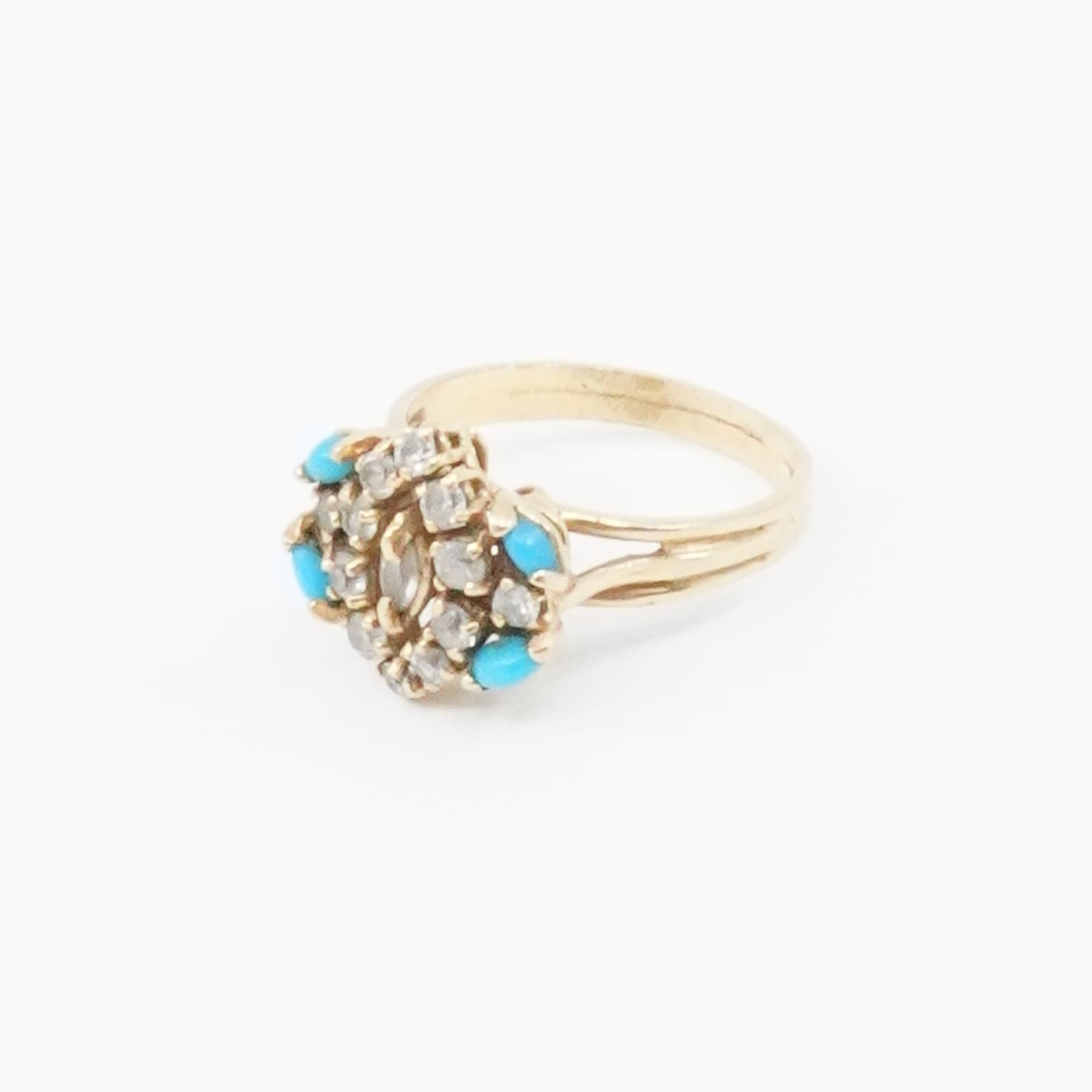 Ring Guld med stenar