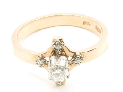 Ring Guld 14K med diamanter 1xca0,19ct 4xca0,01ct