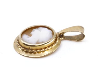 Hänge med Camé 18K