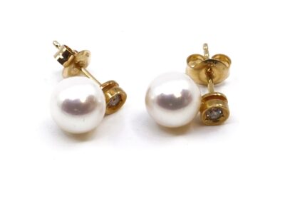 Örhängen med pärla & diamant 18K