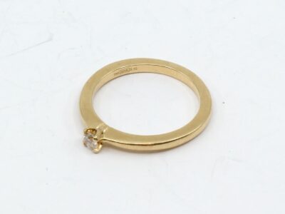 Ring Guld 18K Med diamant