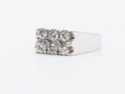 Ring med diamanter