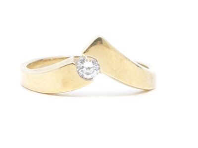 Ring med diamant