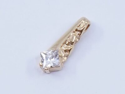 Hänge Guld 18K 2,1g