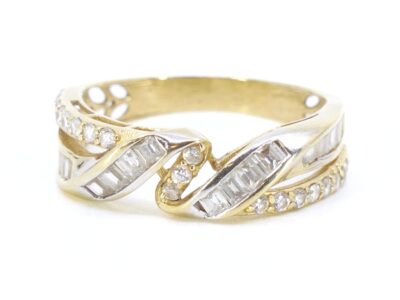 Ring Guld med stenar
