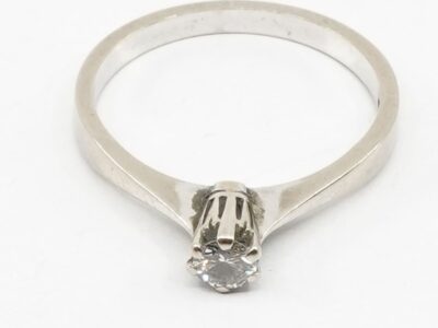 Ring Vitguld 18K 2,5g