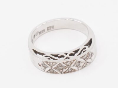 Ring Vitguld 18K Ø15¼ med diamanter