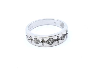 Ring med Diamanter 18K Ø19¼