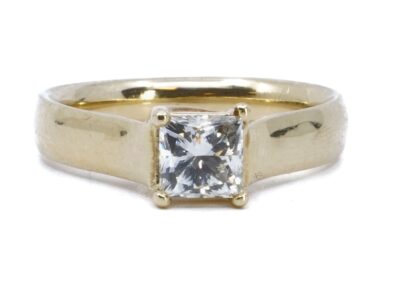 Ring med 1,00ct Princessslipad diamant 18K Ø17½