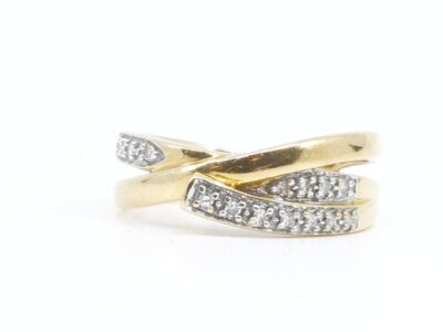 Ring med diamanter