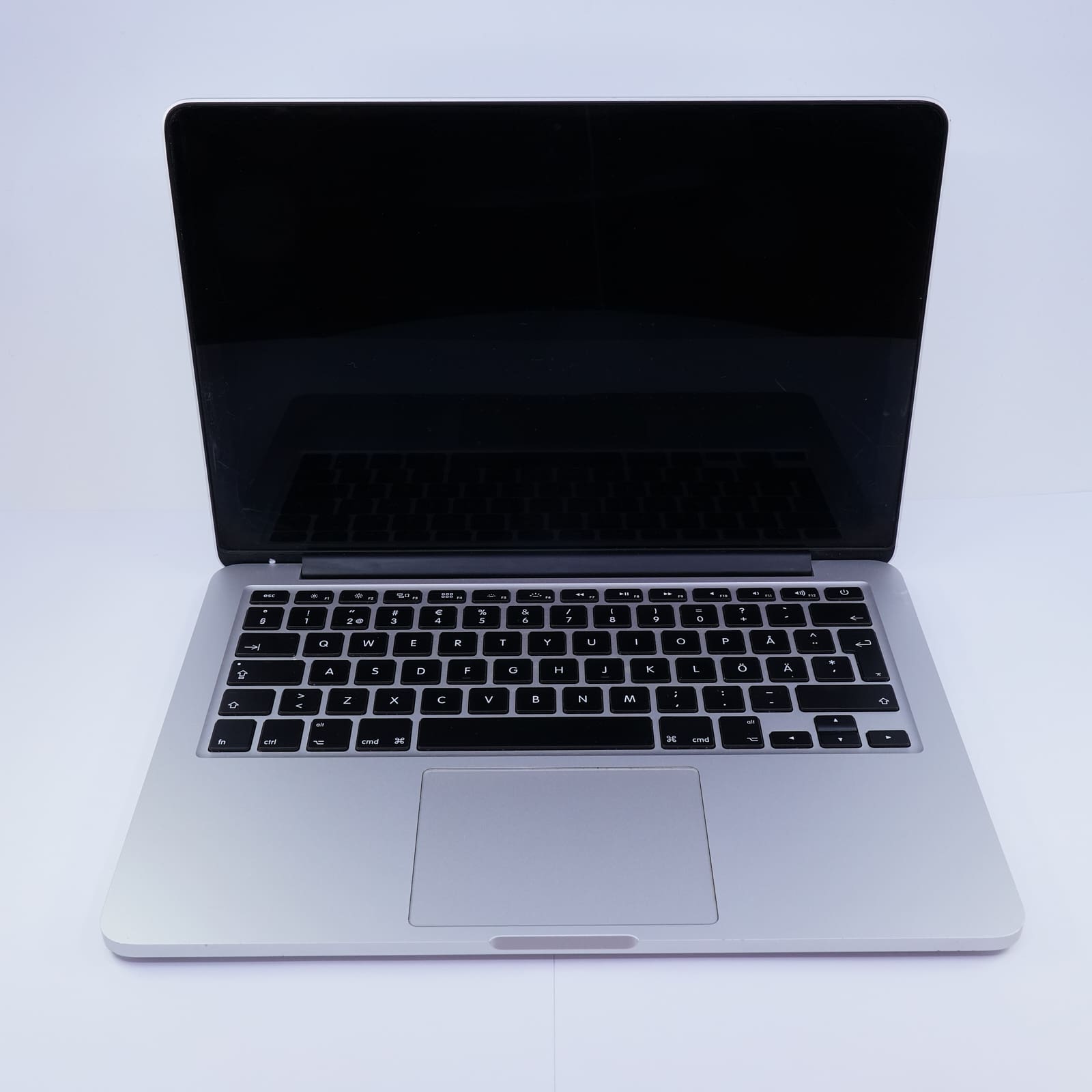 1 Laptop Apple Macbook PRO Retina 13" 2015