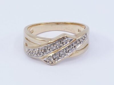 Ring Tvåfärgat 18K 4,0g Ø16 med diamanter