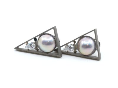 Örhängen Vitguld 18K 15,5g med Mabepärlor och Diamanter 2xca0,50ct