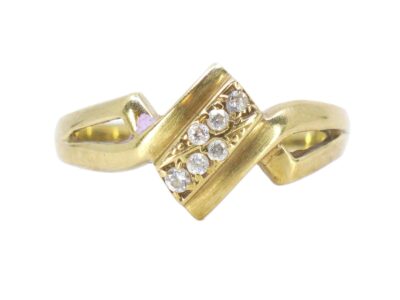 Ring Guld med stenar