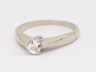 Ring vitguld med diamant 0,20ct Guld 14K 2,6g, Ø16