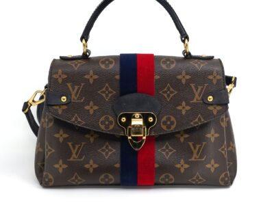 Väska Louis Vuitton Georges BB MNG, datumkod: AR2188, 26x17x10cm enstaka fläckar på foder