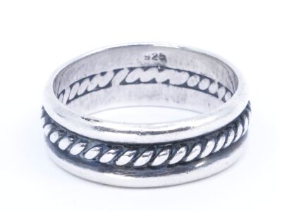 Ring med repliknande detalj S925 Ø19½