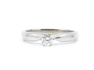 Ring Vitguld med diamant