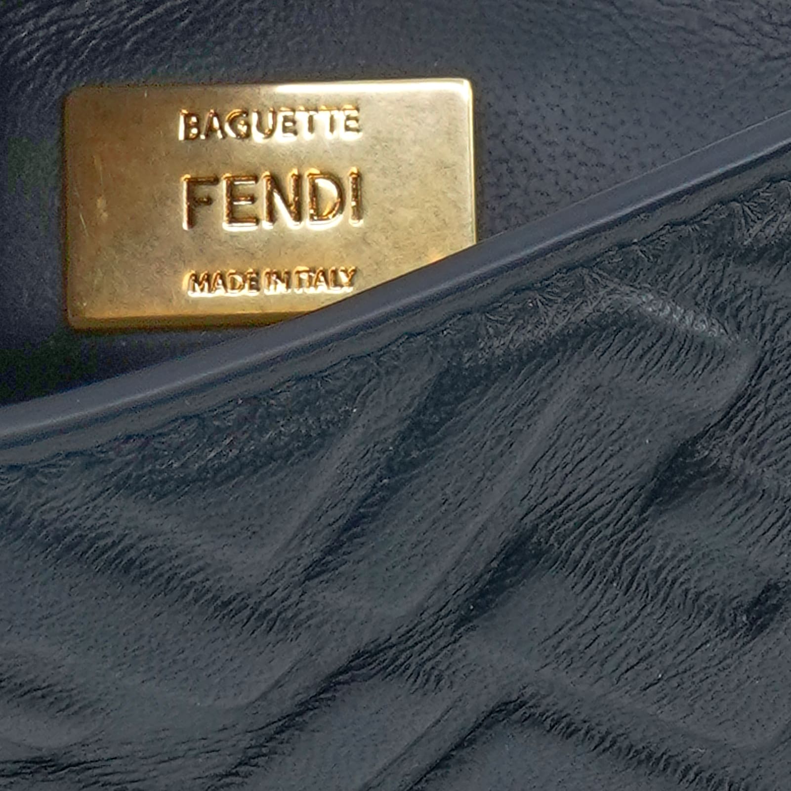 Handväska Fendi Baguette