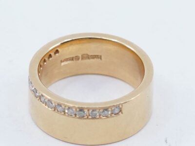 Ring med Diamanter 16xca0,015ct Guld 18K 12g Ø16,75