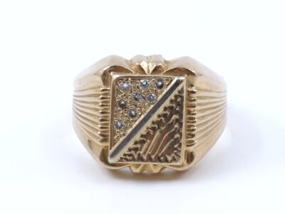 Klackring 18K 8,6g Ø20,25 med diamanter 8xca0,01ct,
