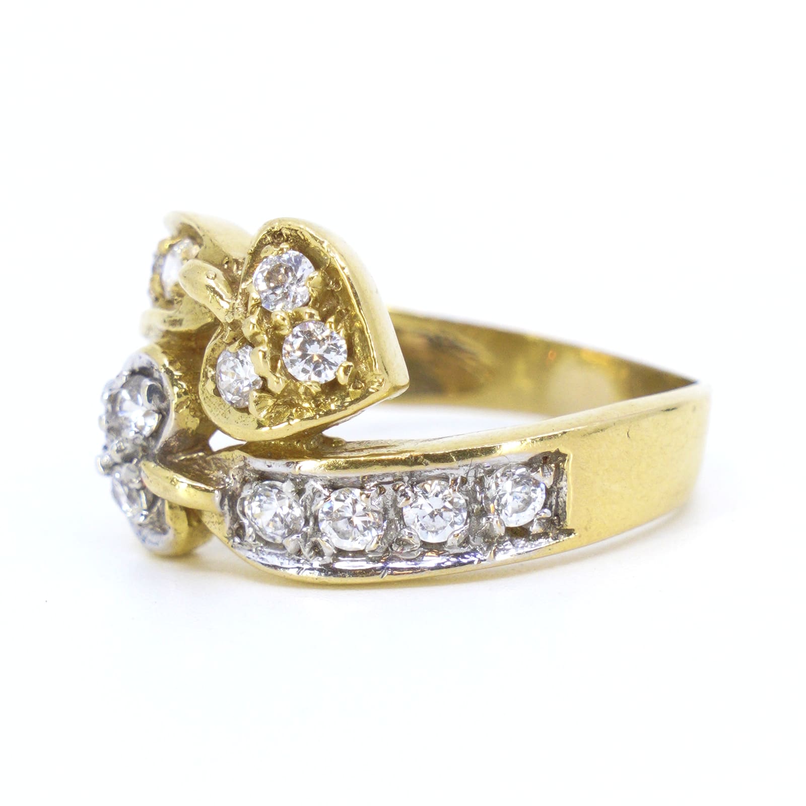 Ring med stenar