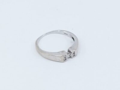 Ring med Diamanter