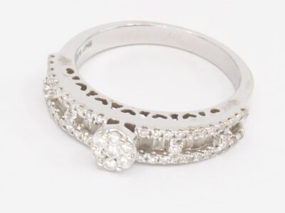 Ring Vitguld 18K Ø17¼ med diamanter