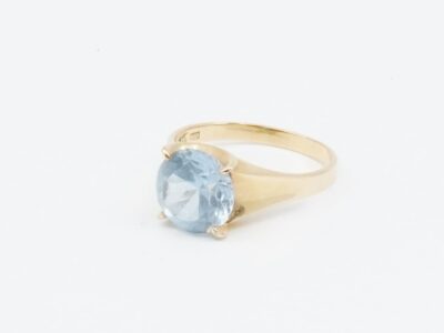 Ring Guld med sten