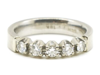 Ring med diamanter 5xca0,10ct Vitguld 18K