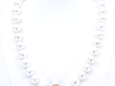 Pärlcollier med lås i Guld 18K