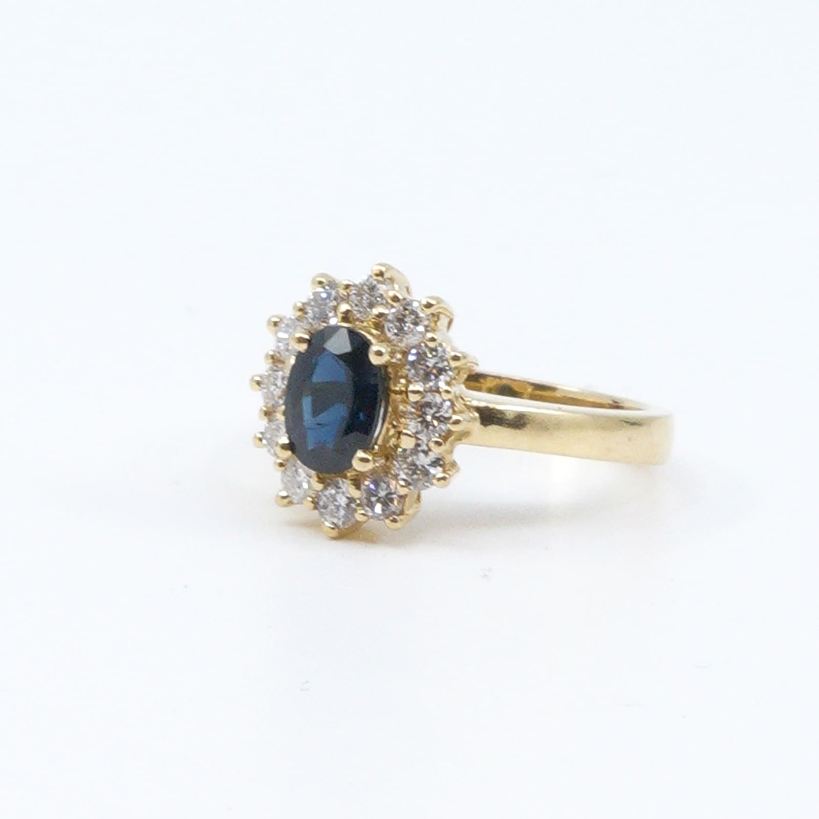 Ring Guld 18K Ø16 med sten och diamanter