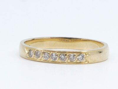 Ring Guld med diamanter