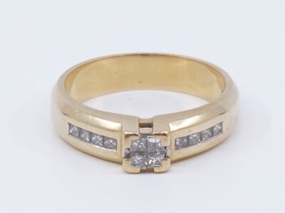 Ring Guld 18K med diamanter
