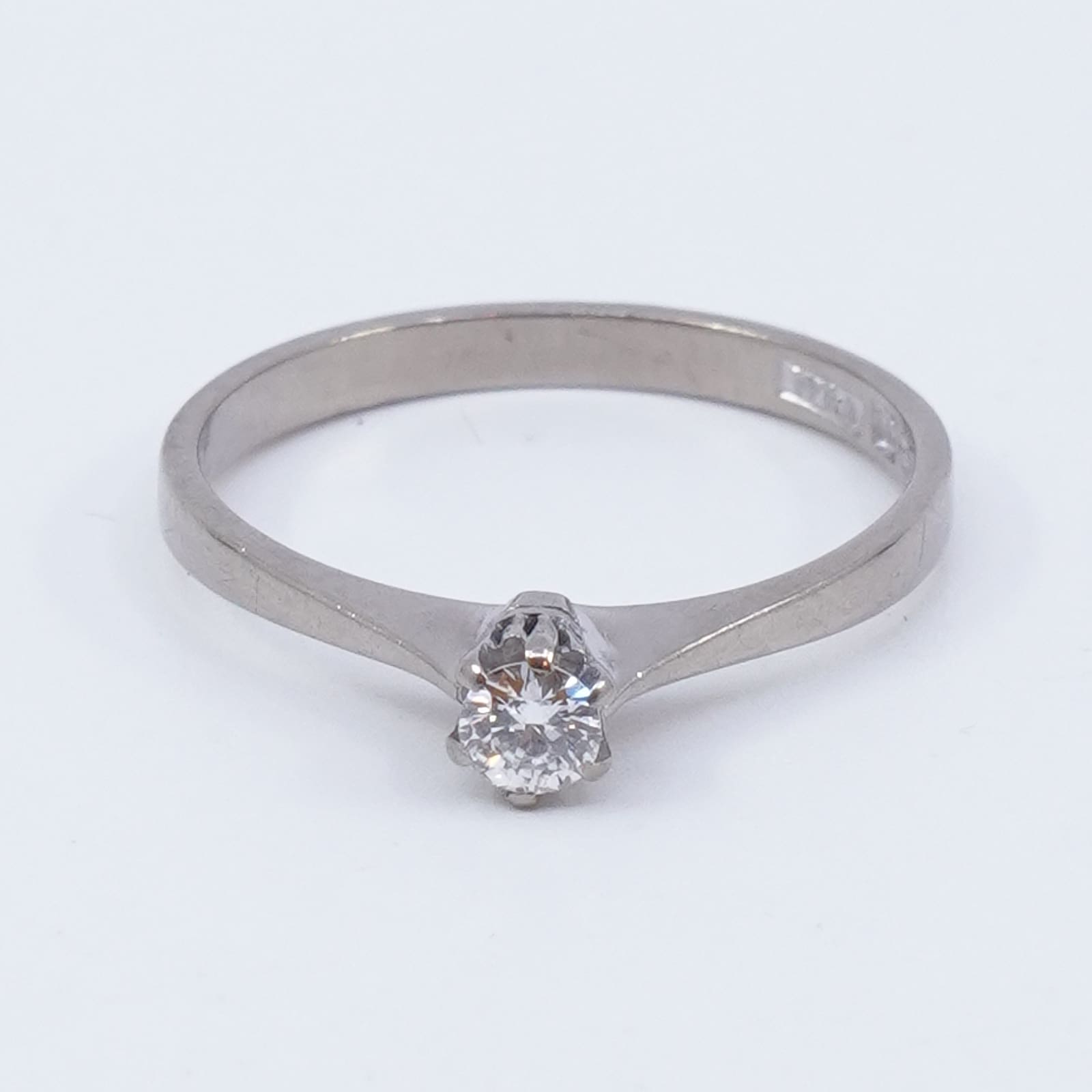 Ring Vitguld 18K med diamanter