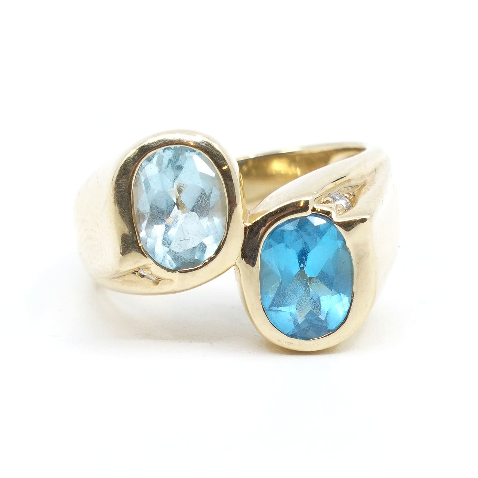 Ring med stenar och små diamanter Guld 14K Ø17 6,8g